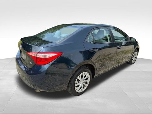 Used 2018 Toyota Corolla LE FWD image 6