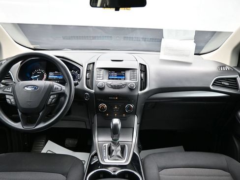 Used 2018 Ford Edge SE w/ Cargo Accessory Package AWD/4WD image 12