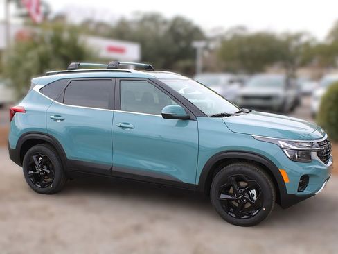 New 2026 Kia Seltos EX FWD image 4