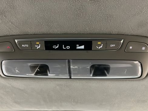 Used 2024 Kia Telluride SX Prestige w/ Towing Package AWD/4WD image 29