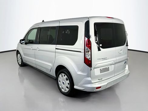 Used 2022 Ford Transit Connect XLT FWD image 5