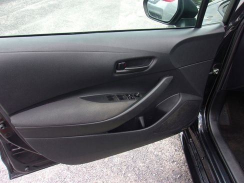 Used 2022 Toyota Corolla LE w/ LE Convenience Package FWD image 8