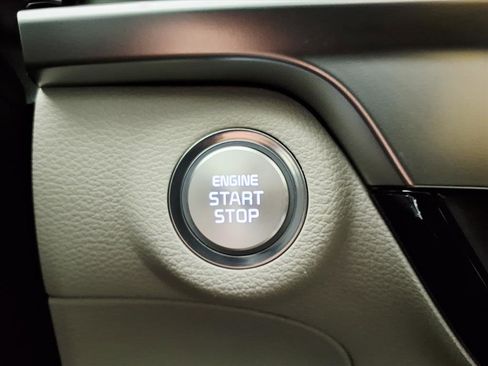 Used 2024 Kia Telluride S image 23