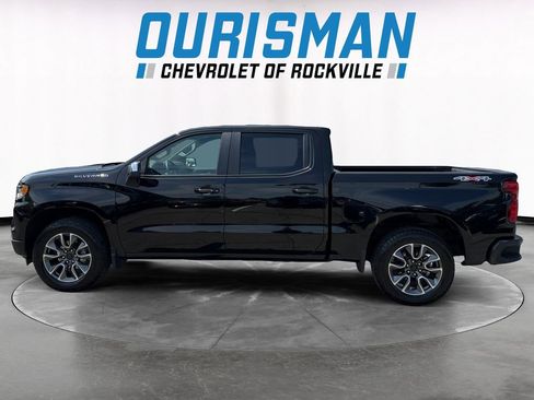 Used 2024 Chevrolet Silverado 1500 LT AWD/4WD image 3