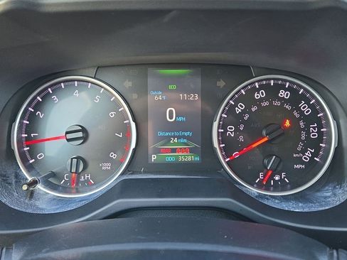 Used 2021 Toyota RAV4 LE image 23