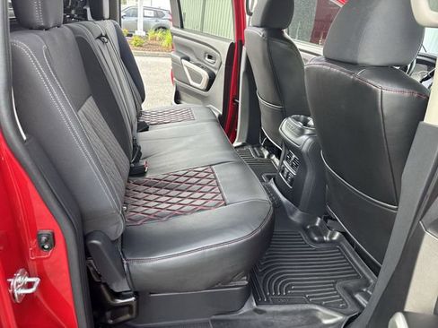Used 2023 Nissan Titan SV w/ SV Convenience Package AWD/4WD image 11