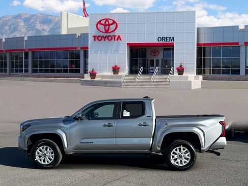 New 2026 Toyota Tacoma SR5 AWD/4WD image 5