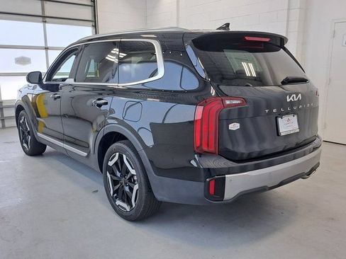 Used 2025 Kia Telluride S FWD image 7