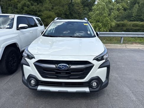 Used 2023 Subaru Outback Touring XT AWD/4WD image 2