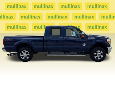 Used 2011 Ford F250 Lariat w/ Lariat Interior Pkg AWD/4WD image 2