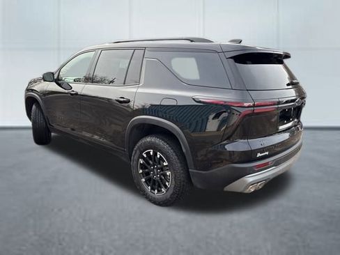 Used 2026 Chevrolet Traverse Z71 AWD/4WD image 2
