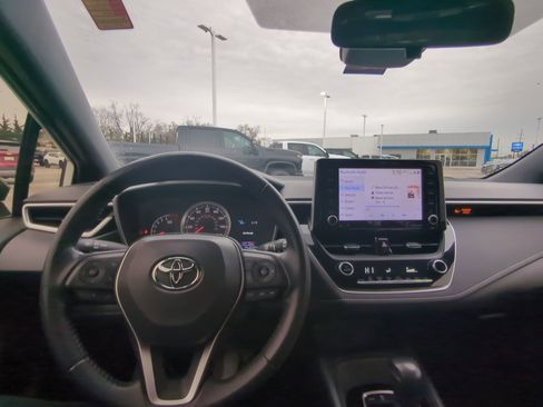 Used 2022 Toyota Corolla SE image 13