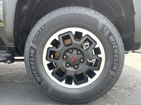 Used 2026 Toyota 4Runner TRD Off-Road Premium AWD/4WD image 30