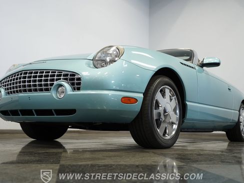 Used 2002 Ford Thunderbird image 19