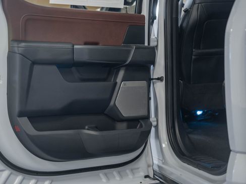 Used 2022 Ford F150 Lariat w/ Equipment Group 502A High image 45