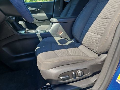 Used 2019 Chevrolet Equinox LT AWD/4WD image 17