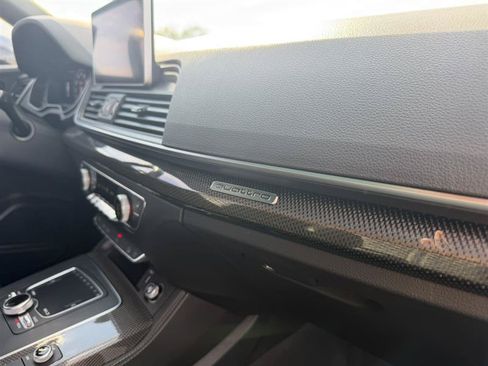 Used 2018 Audi SQ5 Prestige w/ Prestige Package AWD/4WD image 40