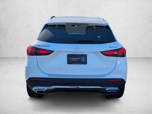 New 2026 Mercedes-Benz GLA 250 GLA 250 image 7