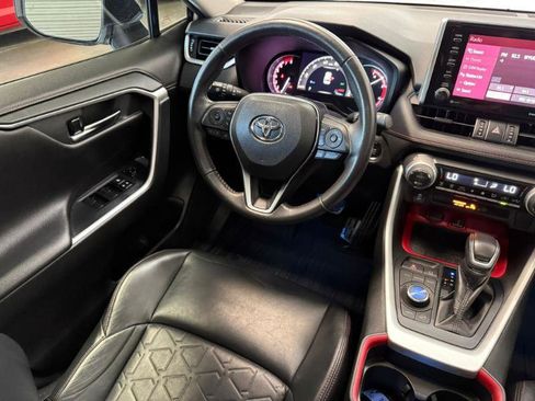 Used 2020 Toyota RAV4 TRD Off-Road AWD/4WD image 17