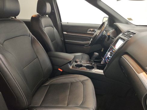 Used 2017 Ford Explorer Limited w/ Equipment Group 301A image 21