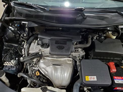 Used 2017 Toyota Camry SE FWD image 41
