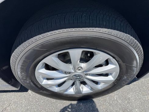 Used 2018 Chrysler Pacifica Touring Plus FWD image 22