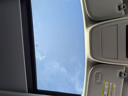 Used 2025 Ford Expedition Max Platinum image 27