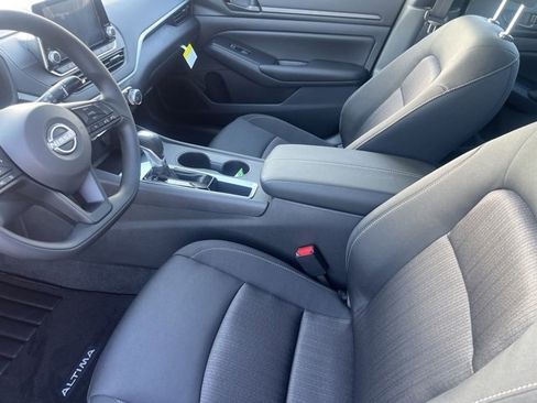New 2025 Nissan Altima 2.5 S image 17