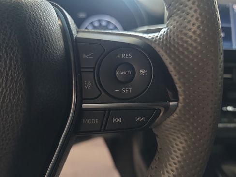 Used 2022 Toyota Avalon Limited w/ Advanced Safety Package FWD image 16