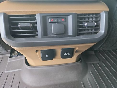 Used 2021 Ford F150 Lariat w/ Equipment Group 502A High AWD/4WD image 36