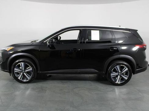 Certified 2026 Nissan Rogue SL FWD image 13