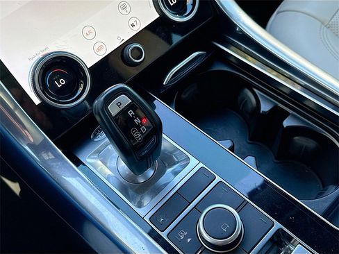 Used 2021 Land Rover Range Rover Sport HSE Silver Edition image 18