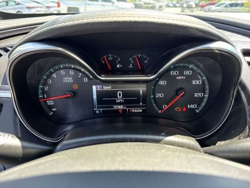 Used 2016 Chevrolet Impala LT w/ Convenience Package FWD image 11