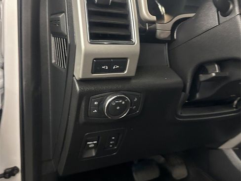 Used 2018 Ford F150 Lariat image 15