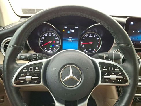 Used 2021 Mercedes-Benz GLC 300 4MATIC image 16