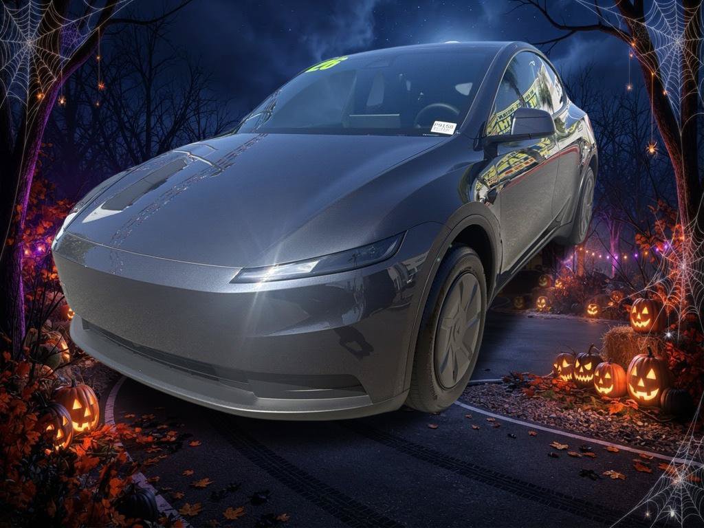 Used 2026 Tesla Model Y 2WD 360° Tour