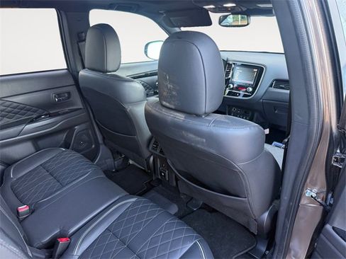 Used 2020 Mitsubishi Outlander GT image 27