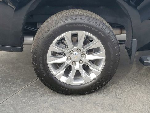 Used 2022 Chevrolet Silverado 1500 LTZ w/ LTZ Premium Package image 6