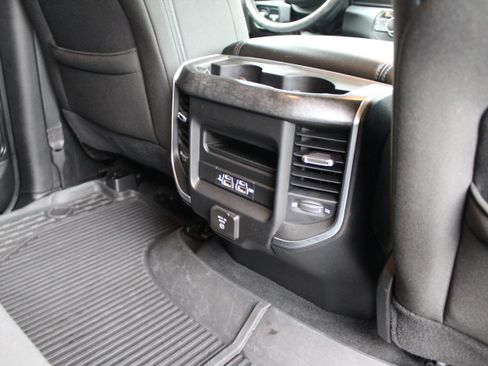 Used 2019 RAM 1500 Big Horn image 18