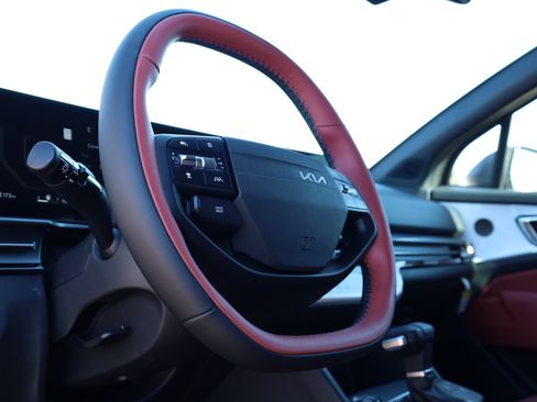 New 2026 Kia Sportage SX image 29