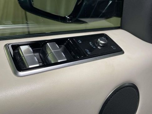 Used 2019 Land Rover Range Rover Sport Supercharged image 38