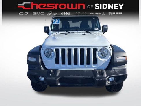 Used 2023 Jeep Wrangler Sport image 8