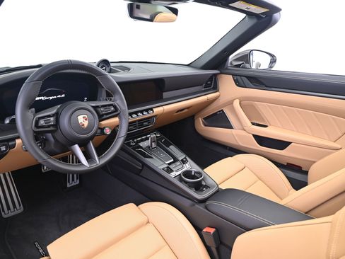 Certified 2026 Porsche 911 Targa 4S image 29