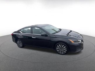 Used 2025 Nissan Altima 2.5 SV FWD video 2