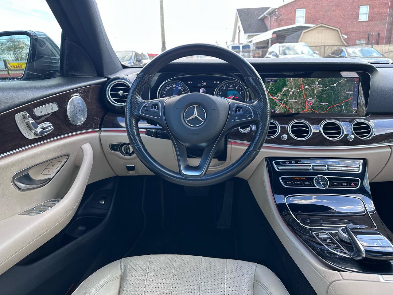 Used 2017 Mercedes-Benz E 300 image 25