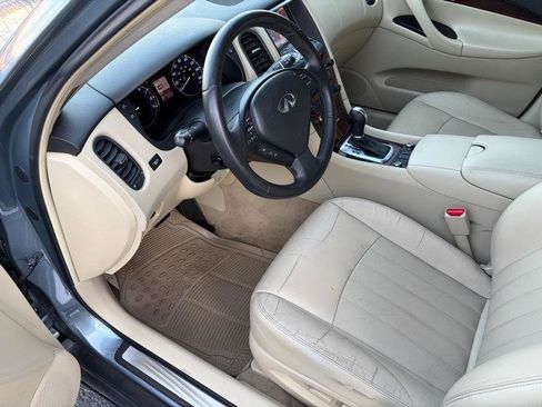 Used 2016 INFINITI QX50 2WD w/ Premium Plus Package image 24