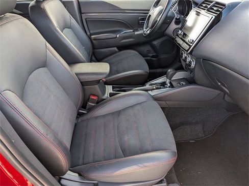 Used 2024 Mitsubishi Outlander Sport ES image 28