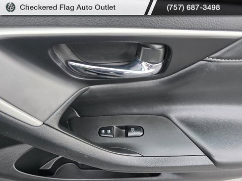 Used 2016 Nissan Altima 2.5 SL w/ 2.5 Technology w/LED Package image 46