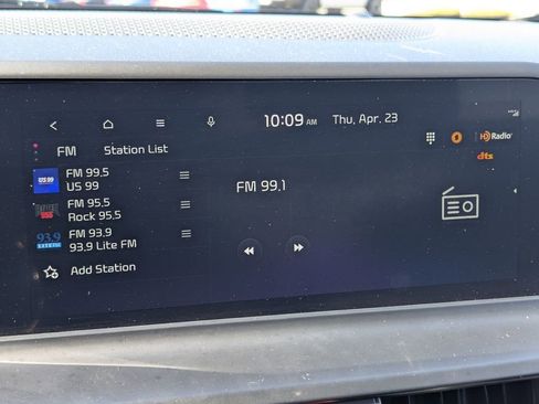 Used 2024 Kia Seltos S AWD/4WD image 16