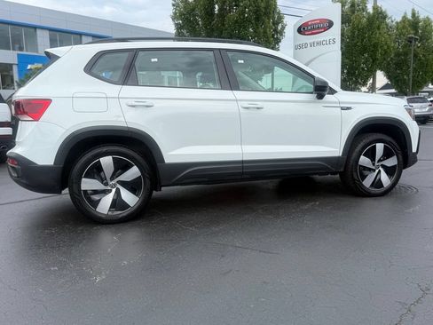 Used 2024 Volkswagen Taos S AWD/4WD image 9